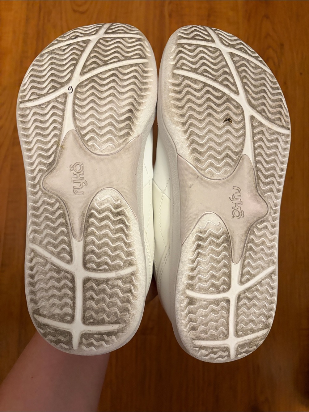 Ryka Courtside Arch Support Women’s White Leather Sneakers, size 8 - Picture 10 of 10